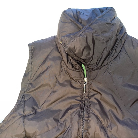 Kenneth Cole Reaction Down Vest - Picture 3 of 9